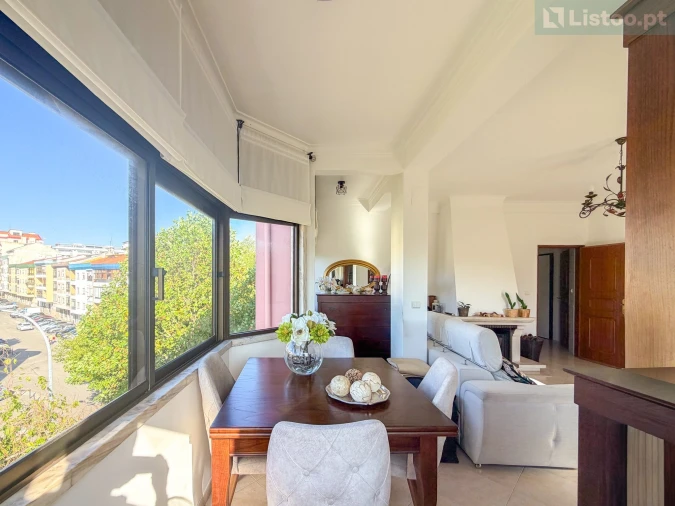 Apartamento T2 para Venda em Venteira Foto 4