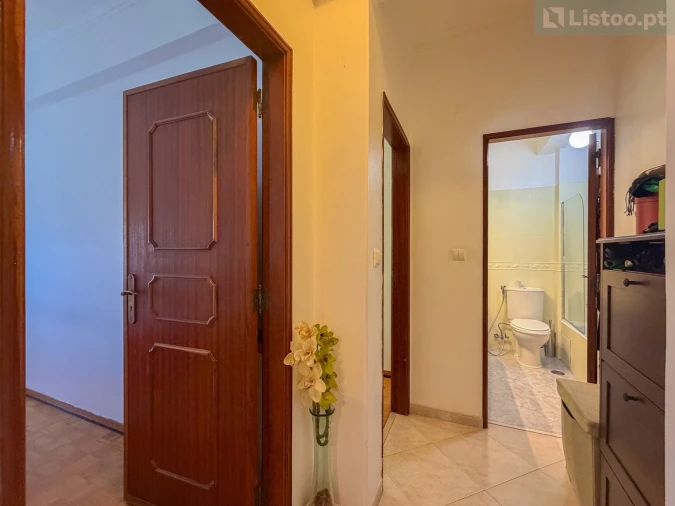 Apartamento T2 para Venda em Venteira Foto 20