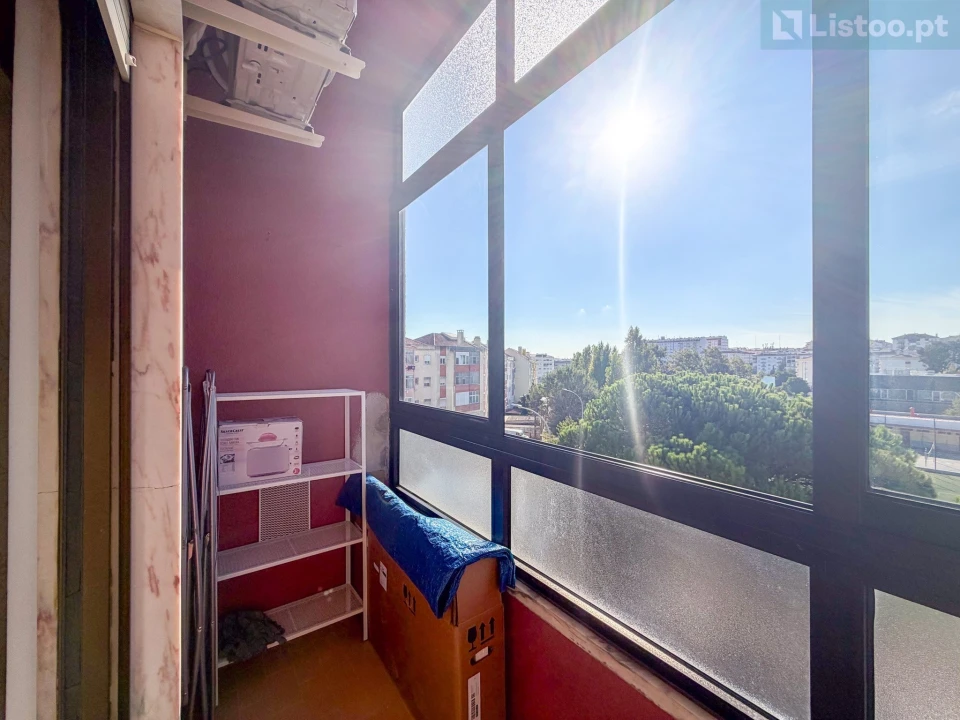 Apartamento T2 para Venda em Venteira Foto 8