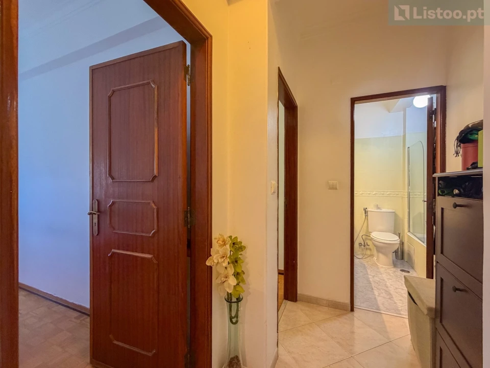 Apartamento T2 para Venda em Venteira Foto 20
