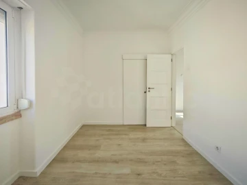 Apartamento T1 para Venda em São Vicente