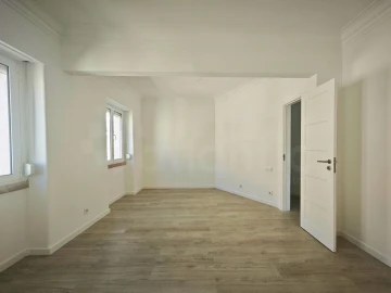 Apartamento T1 para Venda em São Vicente