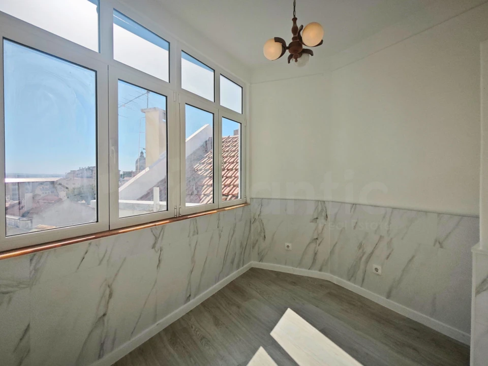Apartamento T1 para Venda em São Vicente Foto 6