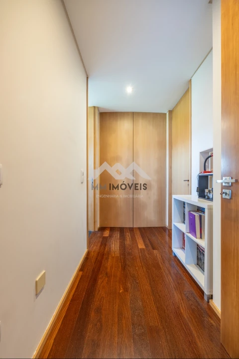 Moradia T4 para Venda em Madalena