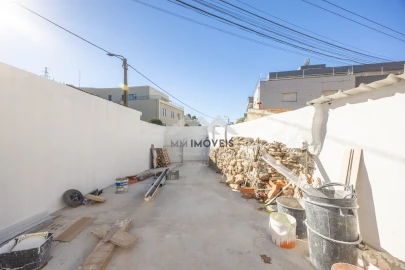Moradia T3 para Venda em Santa Marinha e São Pedro da Afurada