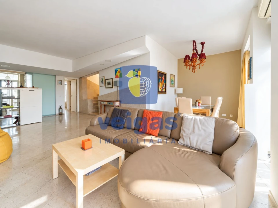 Apartamento T4 para Arrendamento em Arroios Foto 32