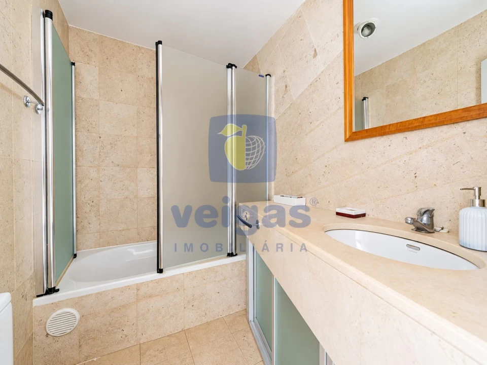 Apartamento T4 para Arrendamento em Arroios Foto 27