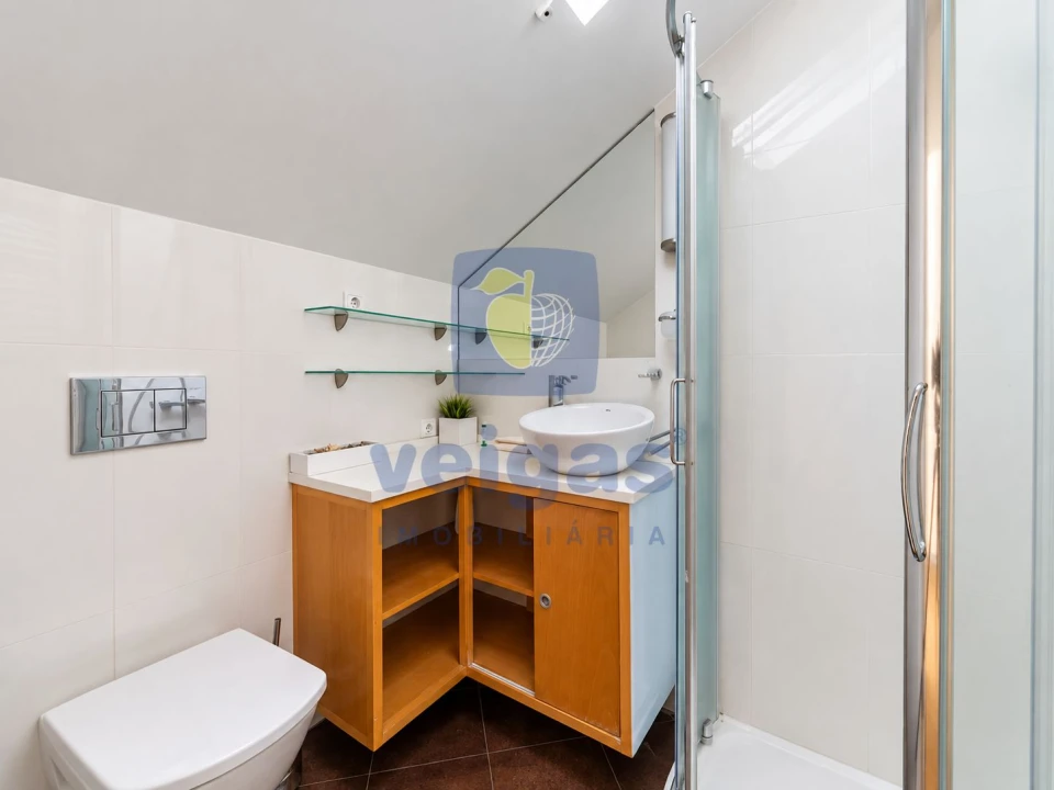 Apartamento T4 para Arrendamento em Arroios Foto 13