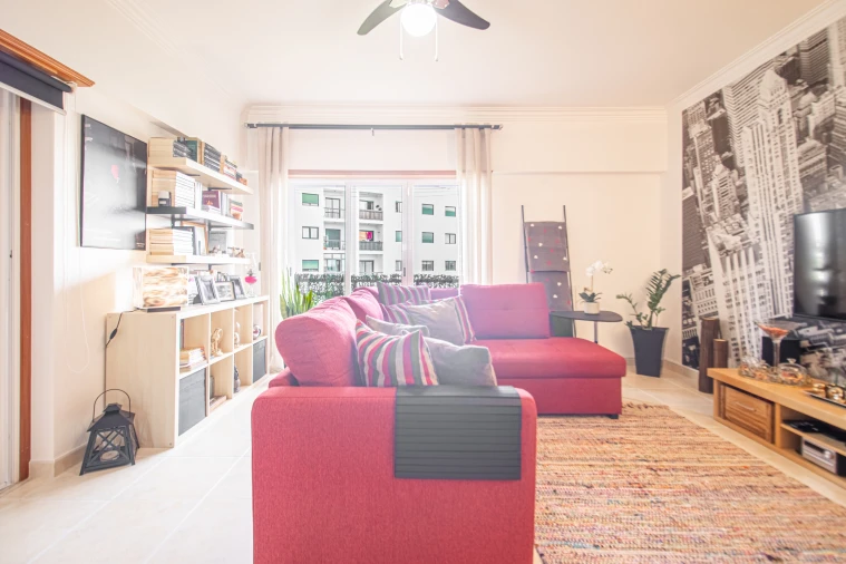 Apartamento T1 para Venda em Agualva e Mira-Sintra Foto 12