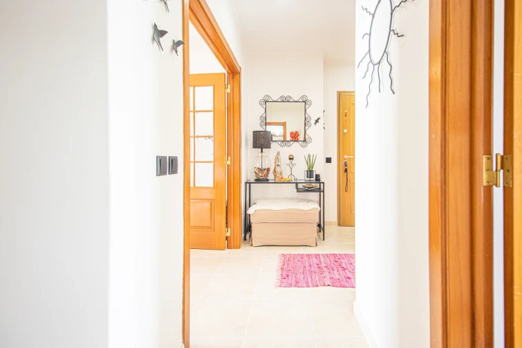 Apartamento T1 para Venda em Agualva e Mira-Sintra Foto 27