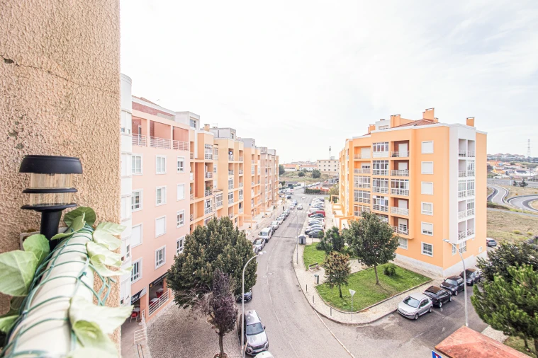 Apartamento T1 para Venda em Agualva e Mira-Sintra Foto 9
