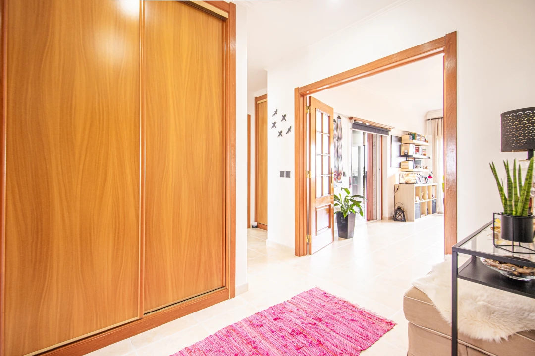 Apartamento T1 para Venda em Agualva e Mira-Sintra Foto 11