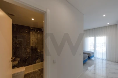Apartamento T4 para Venda em Portimão