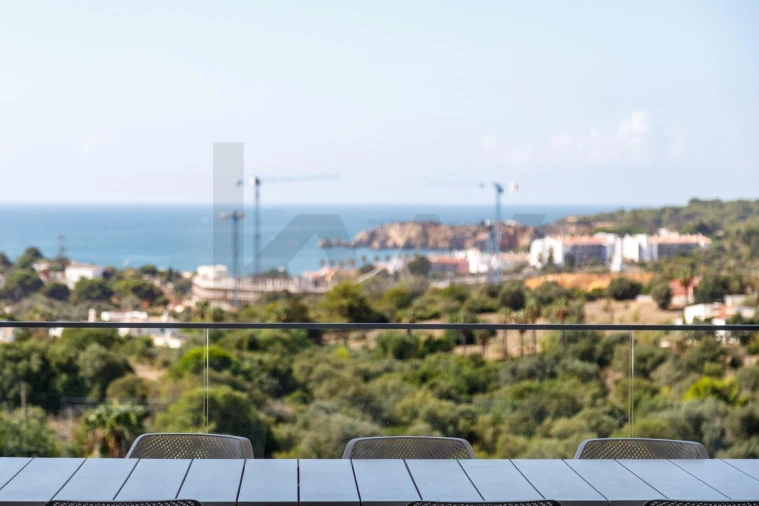 Apartamento T4 para Venda em Portimão Foto 9