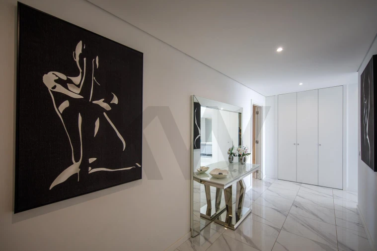 Apartamento T4 para Venda em Portimão Foto 13