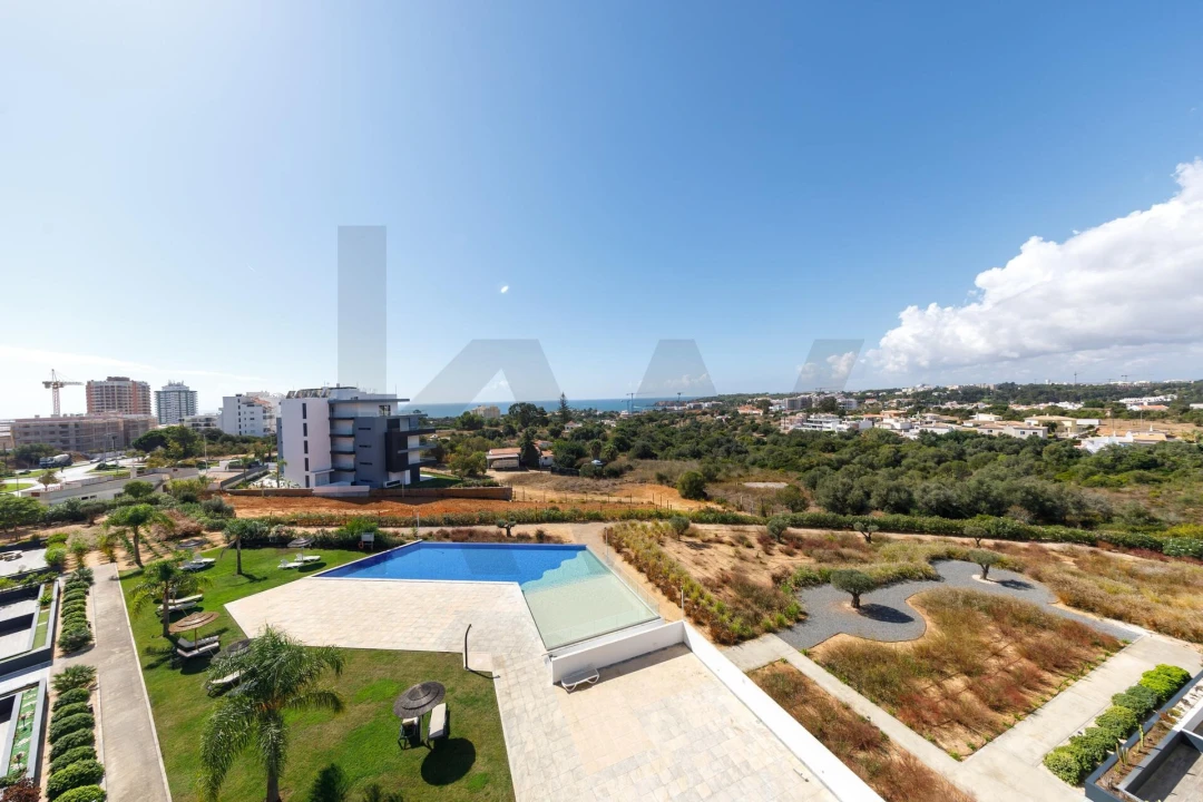 Apartamento T4 para Venda em Portimão Foto 6