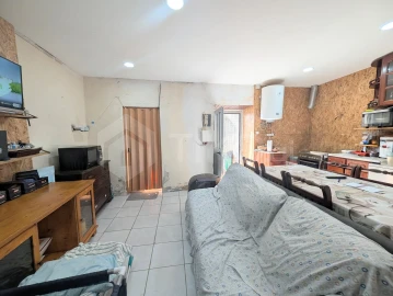 Moradia T2 para Venda em Aldeia Galega da Merceana e Aldeia Gavinha