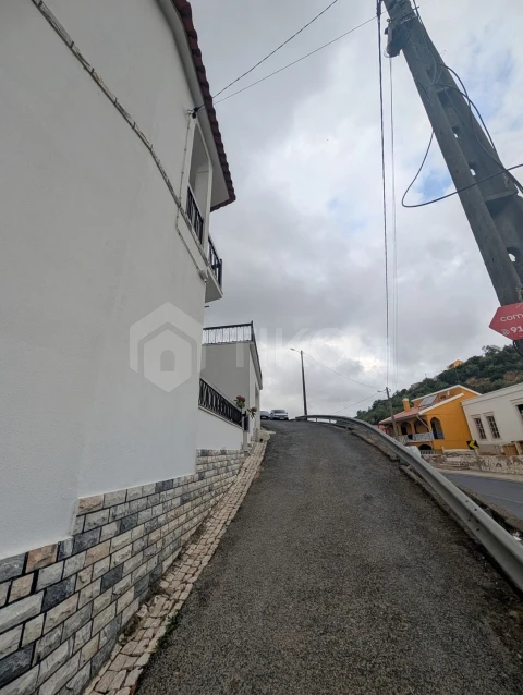 Moradia T2 para Venda em Aldeia Galega da Merceana e Aldeia Gavinha