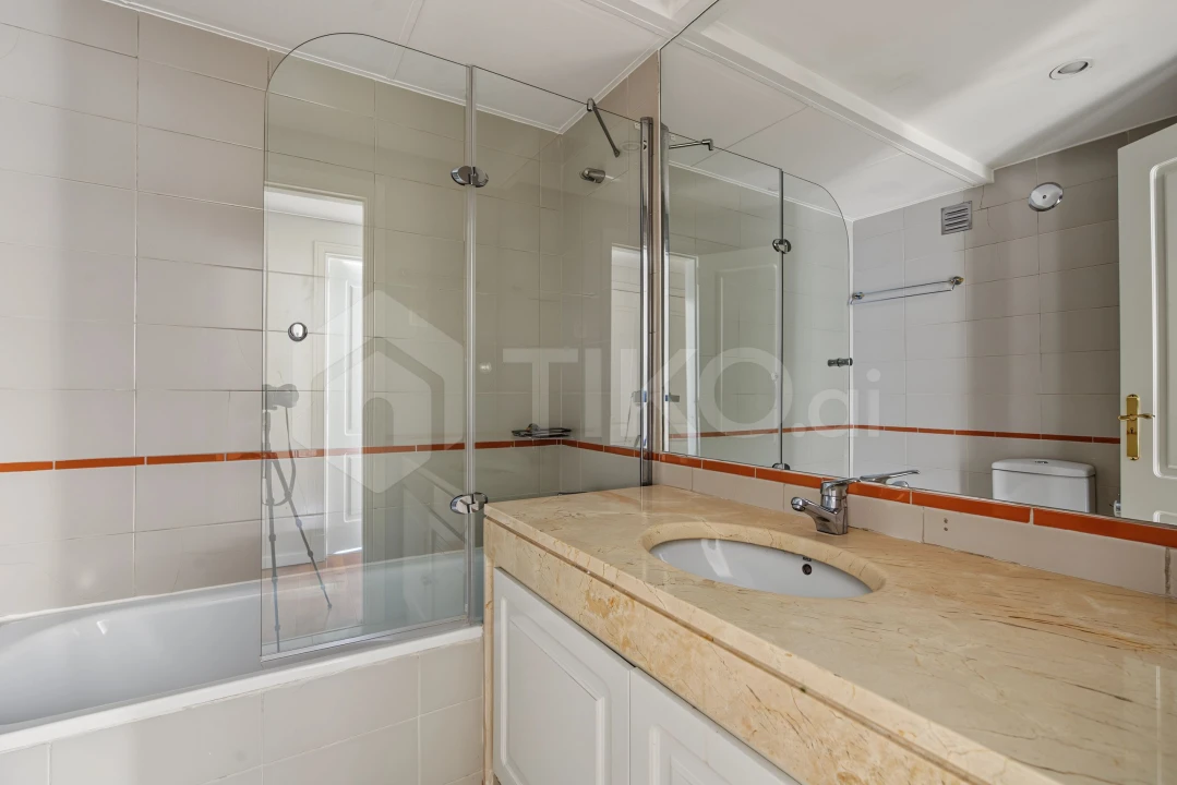 Apartamento T2 para Venda em Arroios Foto 12