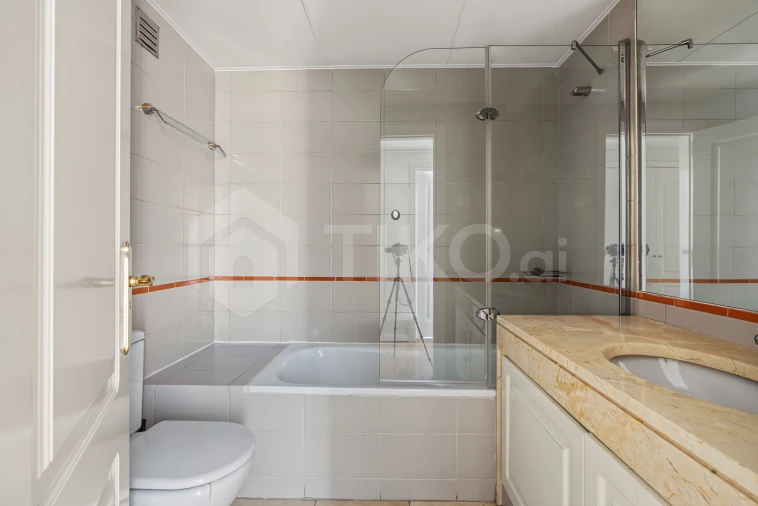 Apartamento T2 para Venda em Arroios Foto 13
