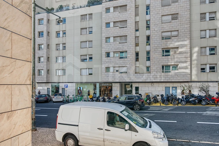 Apartamento T2 para Venda em Arroios Foto 29