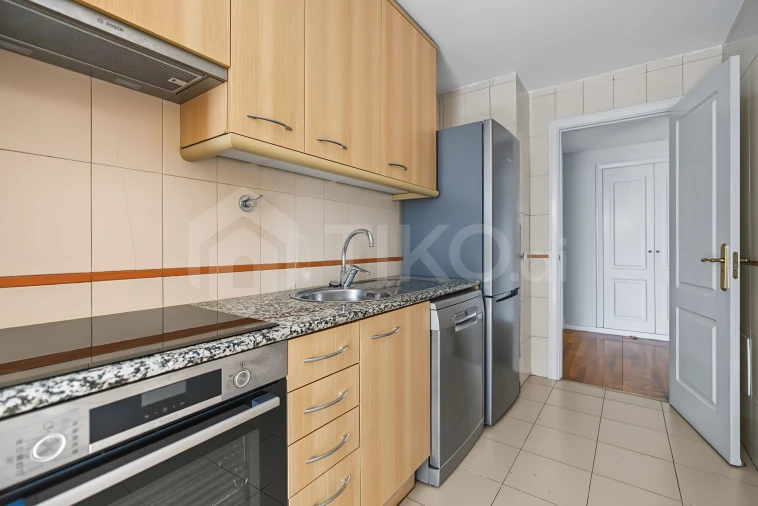 Apartamento T2 para Venda em Arroios Foto 7