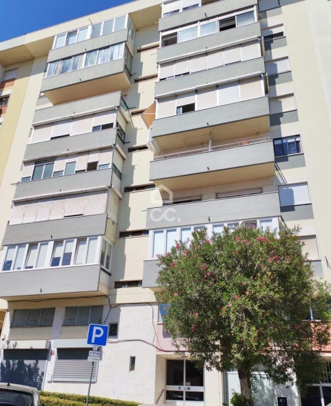 Apartamento T2 para Venda em Penha de França