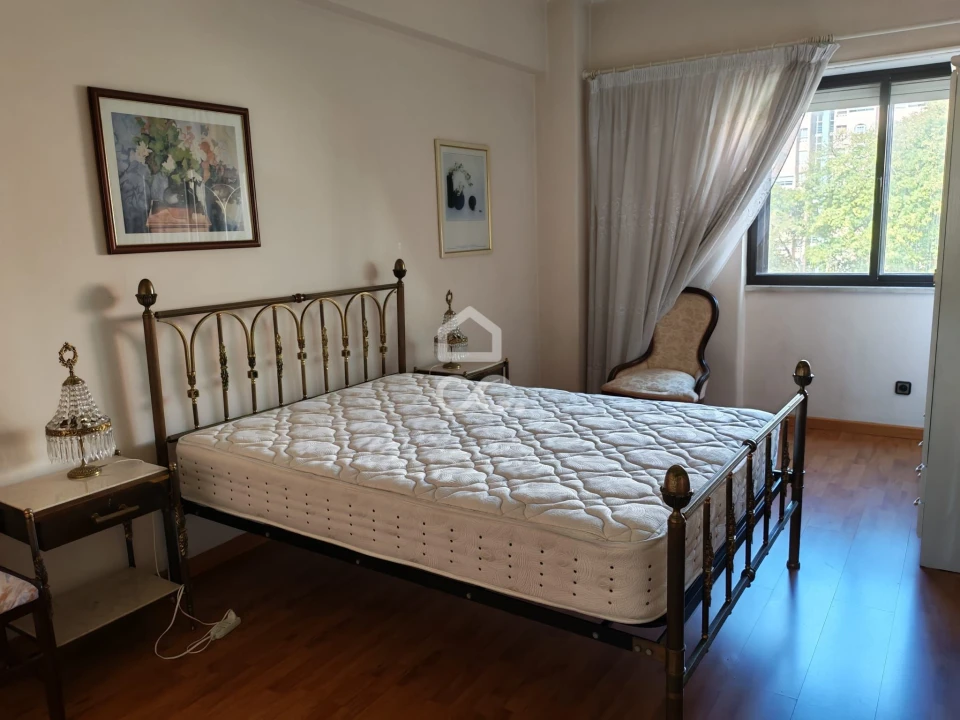 Apartamento T2 para Venda em Penha de França Foto 5