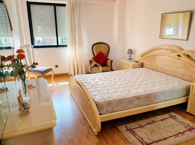 Apartamento T2 para Venda em Penha de França Foto 3