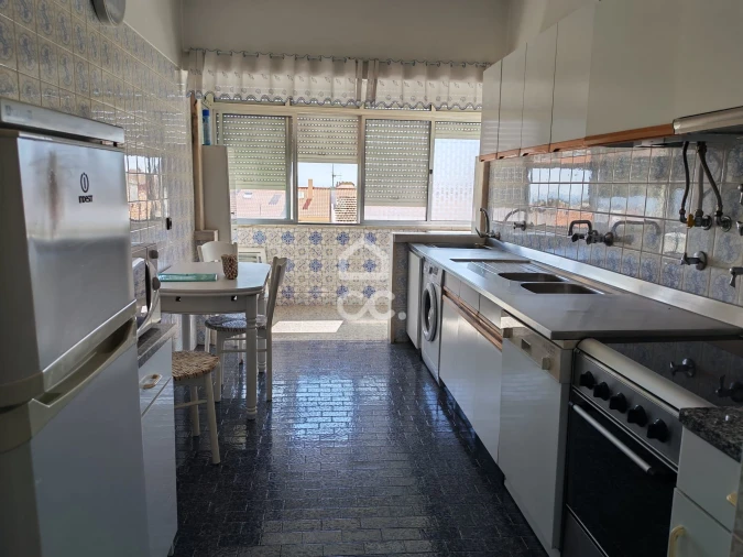 Apartamento T2 para Venda em Penha de França Foto 10