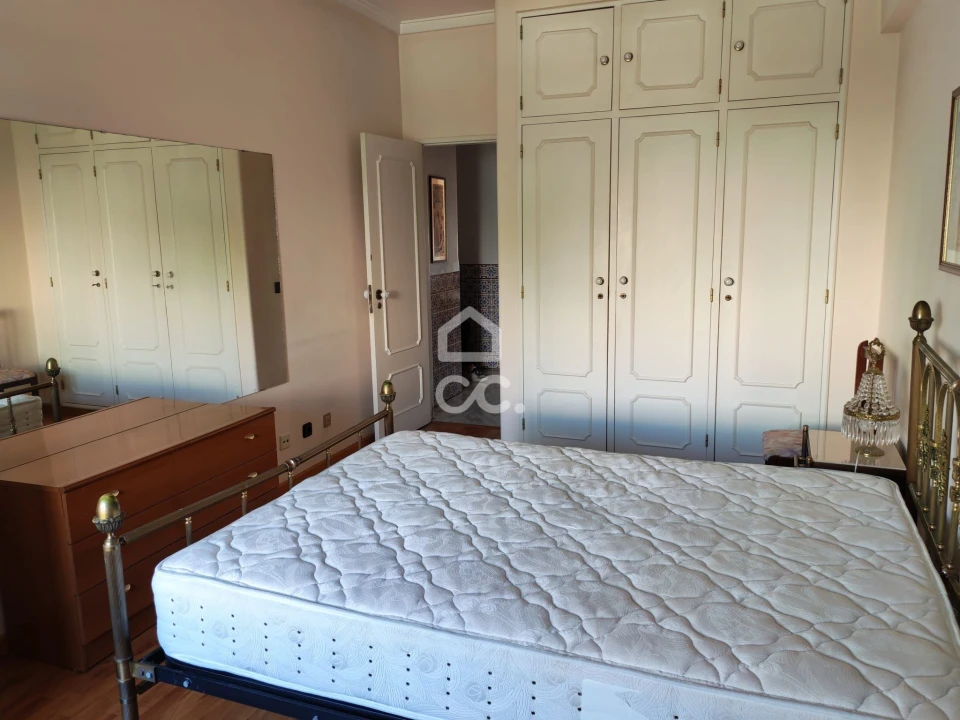 Apartamento T2 para Venda em Penha de França Foto 6