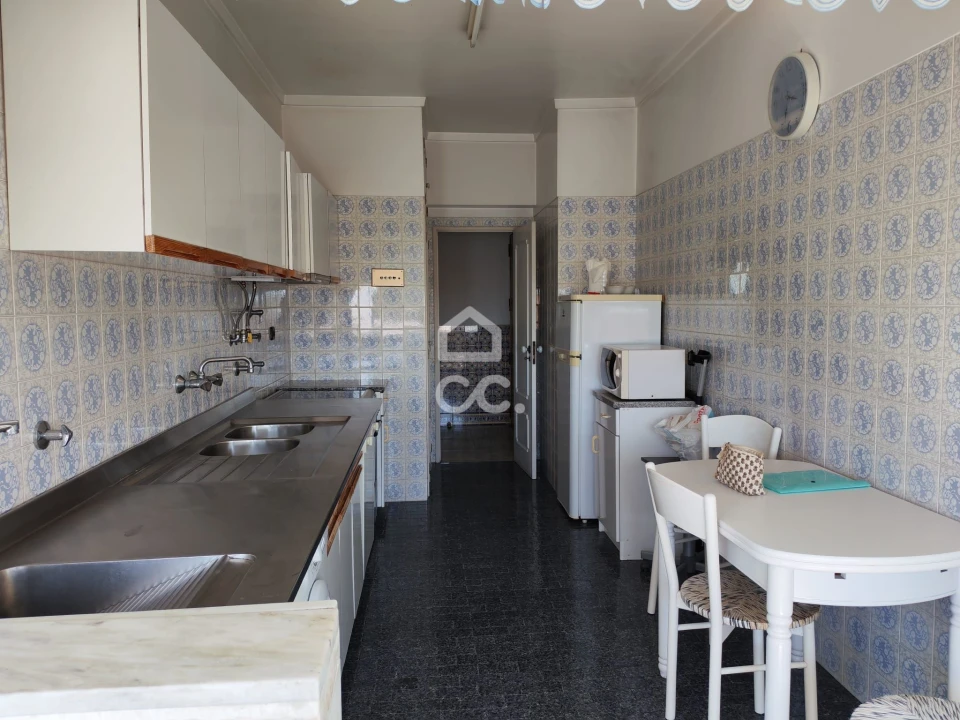 Apartamento T2 para Venda em Penha de França Foto 9