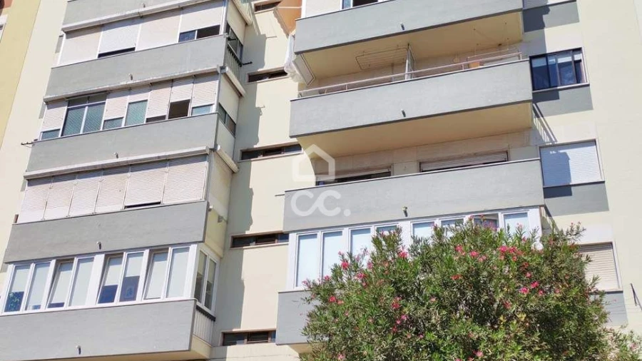 Apartamento T2 para Venda em Penha de França