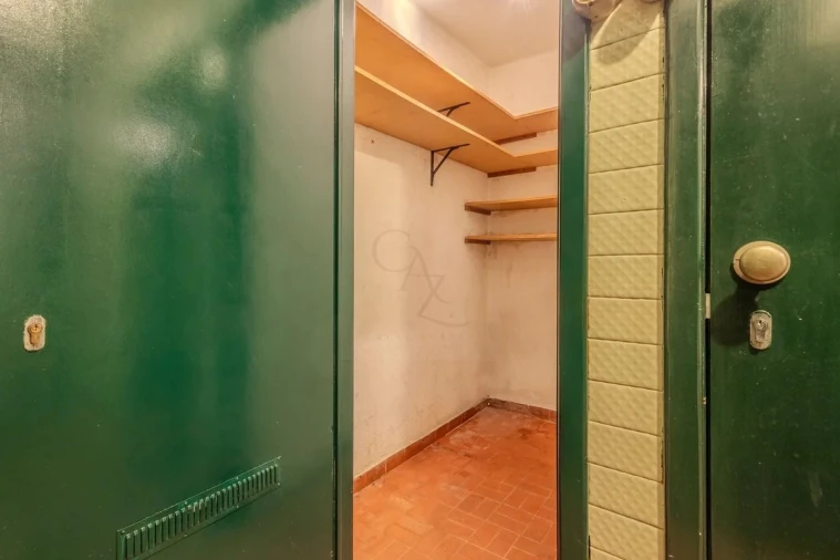 Apartamento T5 para Venda em Avenidas Novas Foto 26
