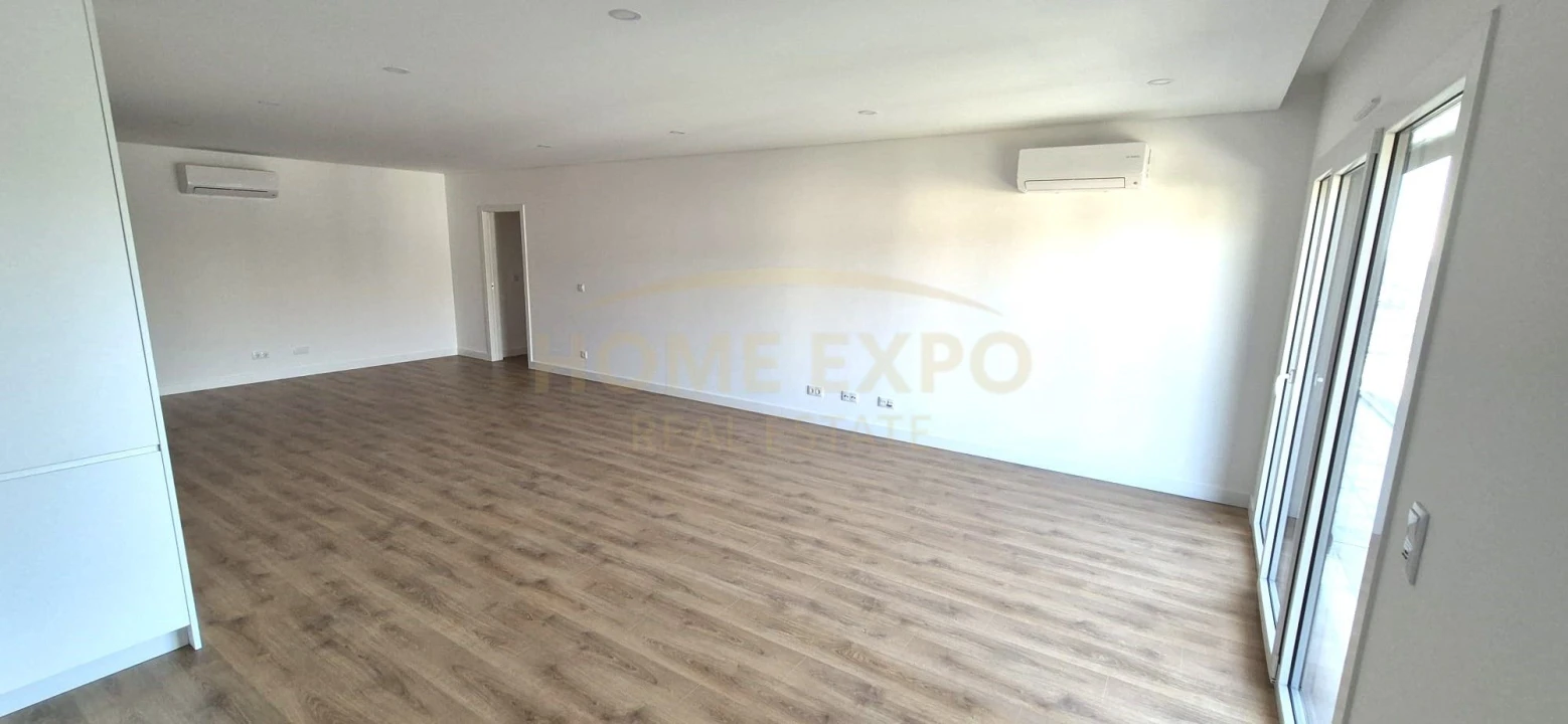 Apartamento T3 para Venda em Santo António dos Cavaleiros e Frielas Foto 5