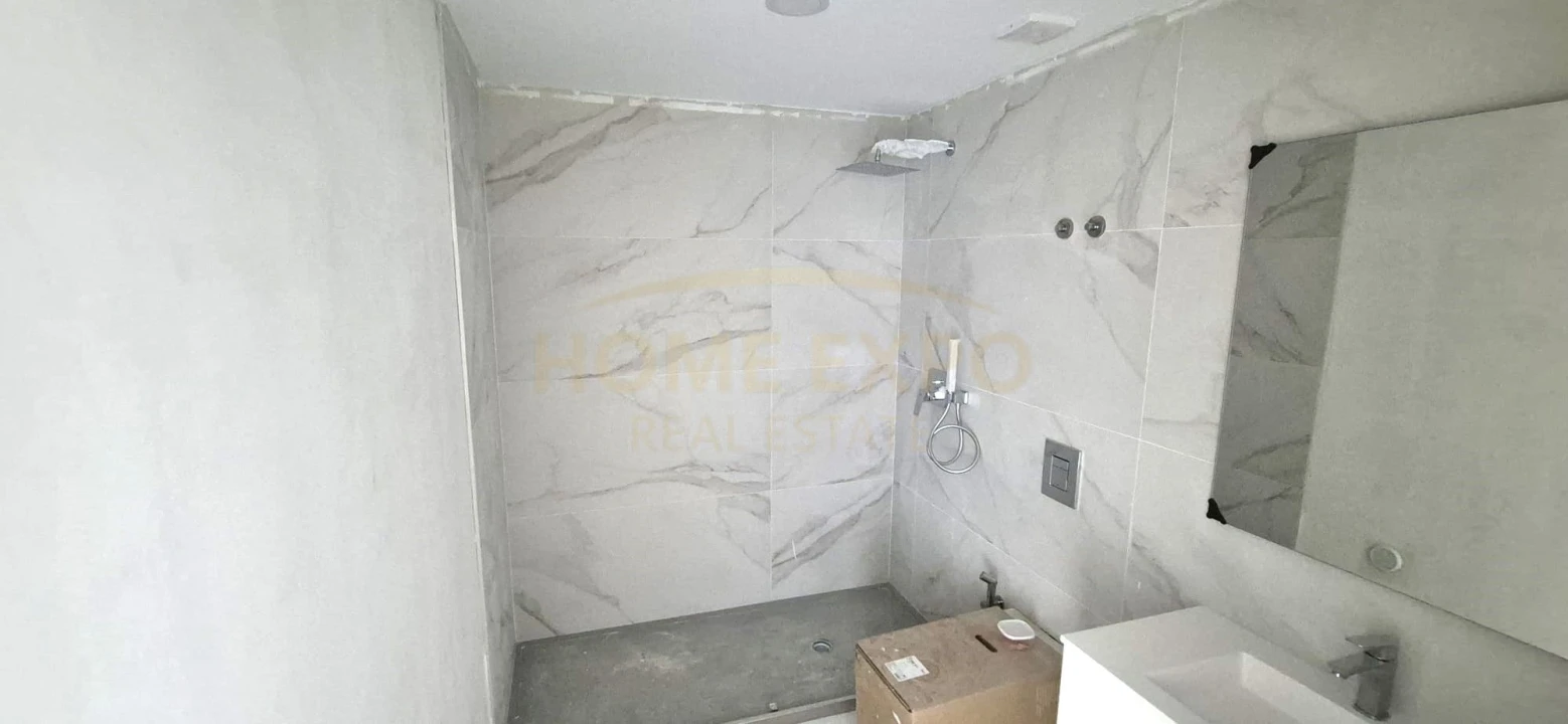 Apartamento T3 para Venda em Santo António dos Cavaleiros e Frielas Foto 4