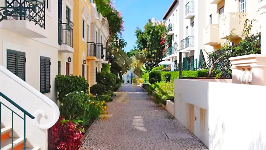 Apartamento T2 para Venda em Quarteira