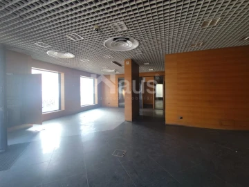 Loja para Arrendamento em Pinhal Novo