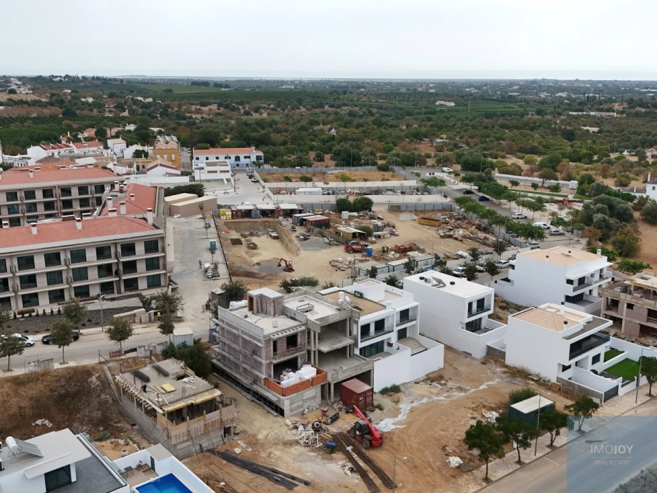 Moradia T3 para Venda em Luz de Tavira e Santo Estêvão Foto 1