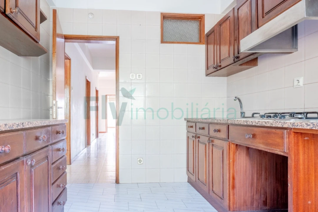 Apartamento T2 para Venda em Oliveira, São Paio e São Sebastião Foto 10