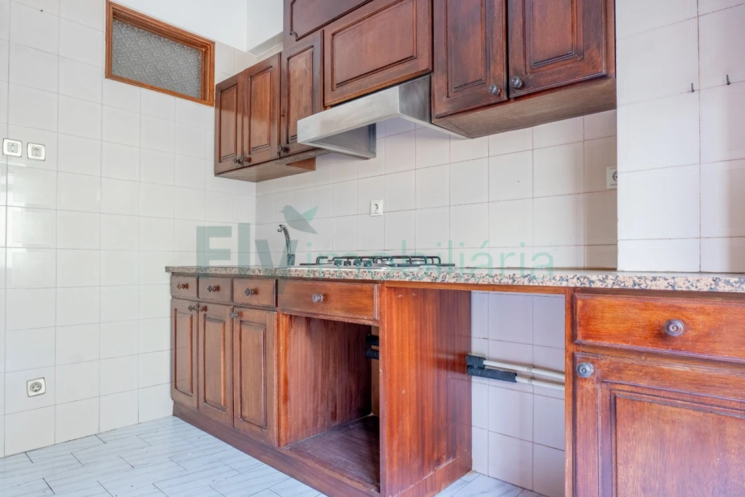 Apartamento T2 para Venda em Oliveira, São Paio e São Sebastião Foto 12