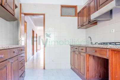Apartamento T2 para Venda em Oliveira, São Paio e São Sebastião