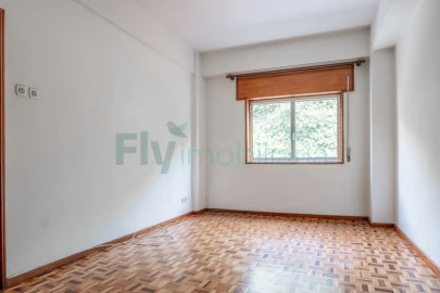 Apartamento T2 para Venda em Oliveira, São Paio e São Sebastião