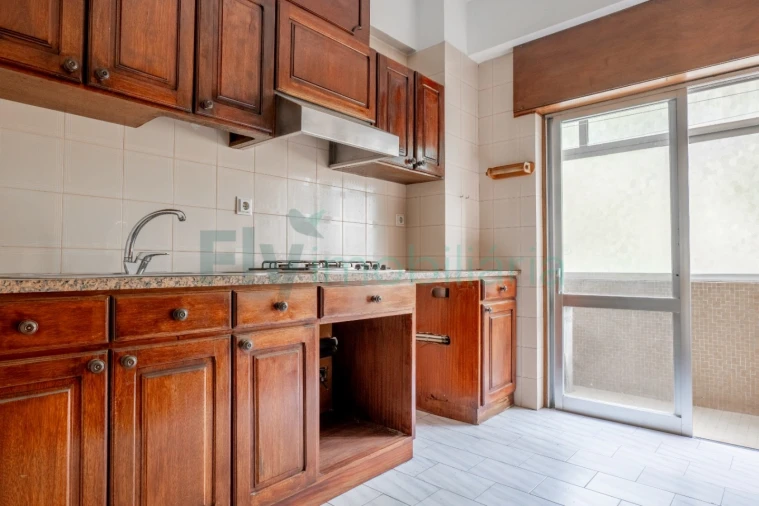 Apartamento T2 para Venda em Oliveira, São Paio e São Sebastião Foto 13