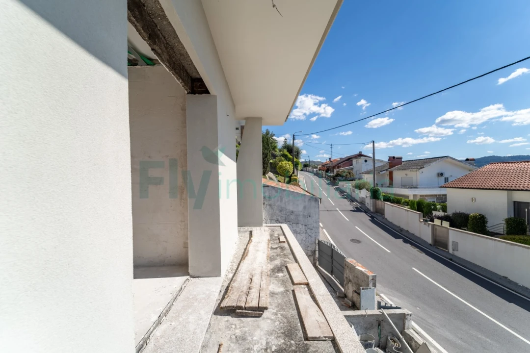 Moradia T3 para Venda em Caldas de Vizela (São Miguel e São João) Foto 8