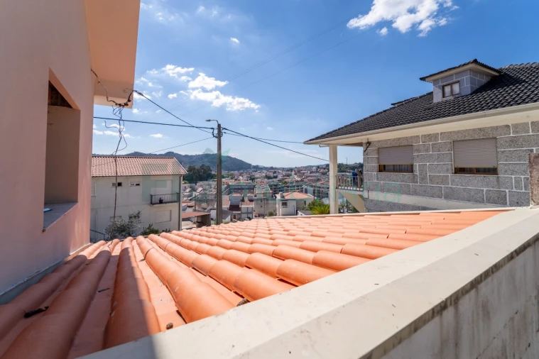 Moradia T3 para Venda em Caldas de Vizela (São Miguel e São João) Foto 46