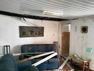 Quinta T4 para Venda em Praia da Vitoria (Santa Cruz)