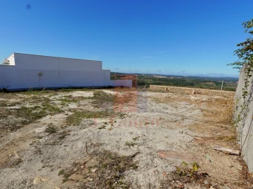 Terreno para Venda em Santa Maria, São Pedro e Sobral da Lagoa