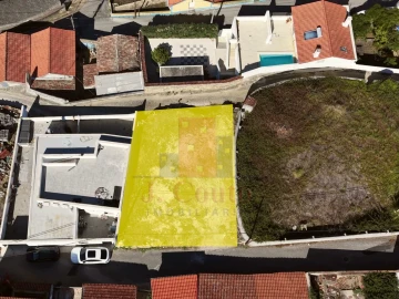 Terreno para Venda em Santa Maria, São Pedro e Sobral da Lagoa