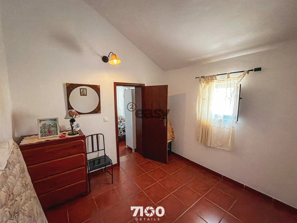 Moradia T4 para Venda em São Sebastião da Giesteira e Nossa Senhora da Boa Fé Foto 9